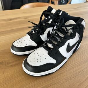 Nike Dunk Panda high top men's size 9